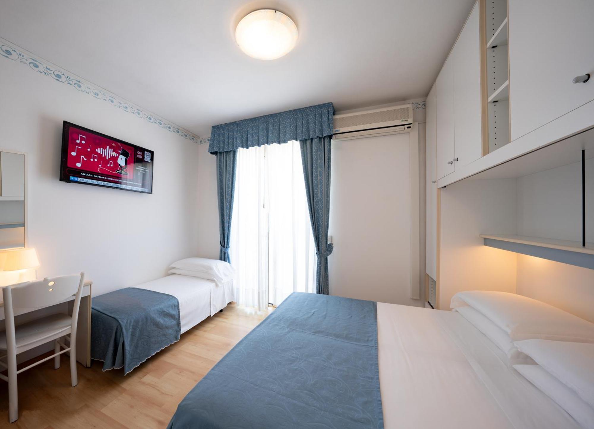 Hotel Laurin リド・ディ・イエゾロ エクステリア 写真