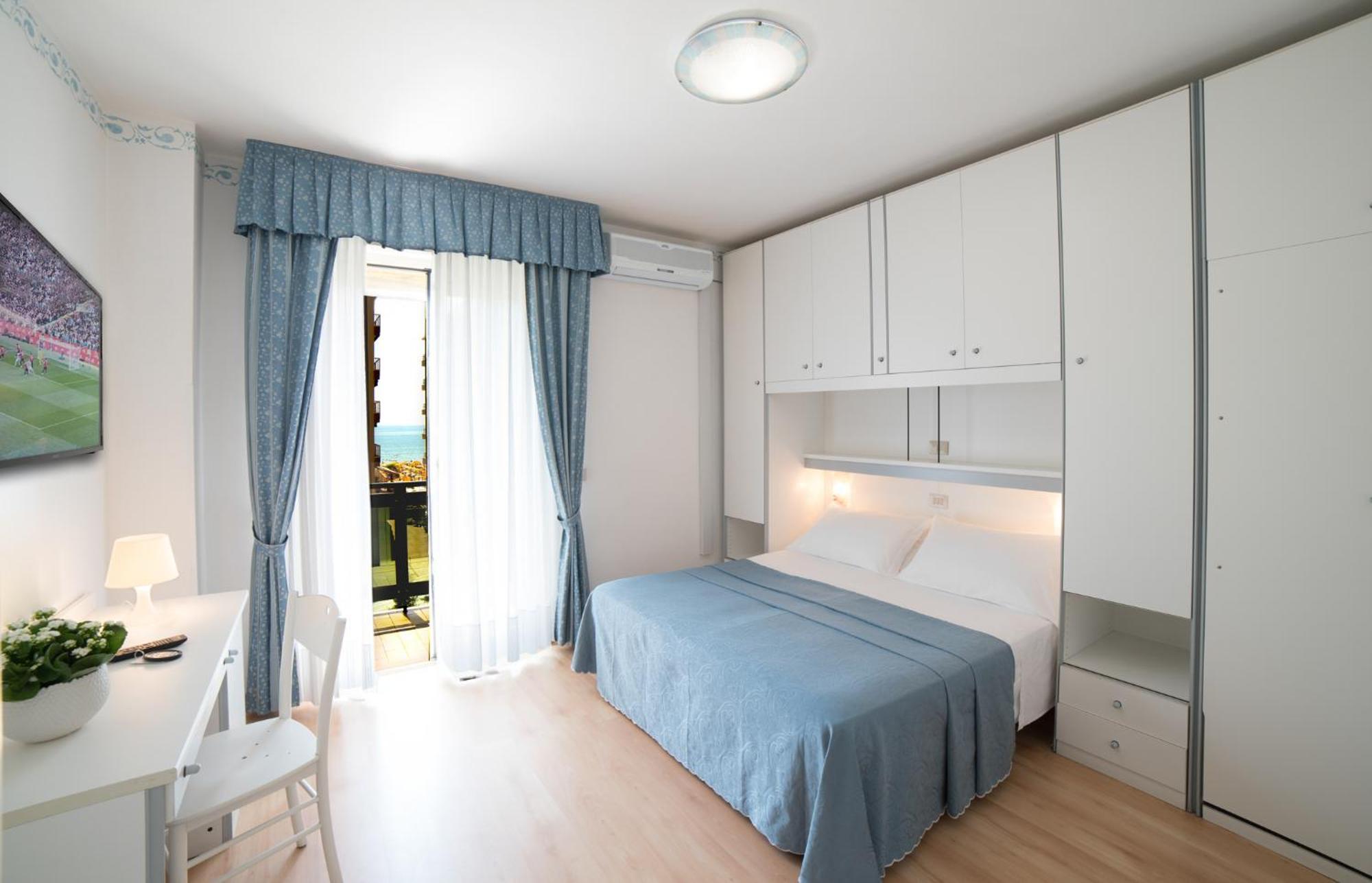 Hotel Laurin リド・ディ・イエゾロ エクステリア 写真